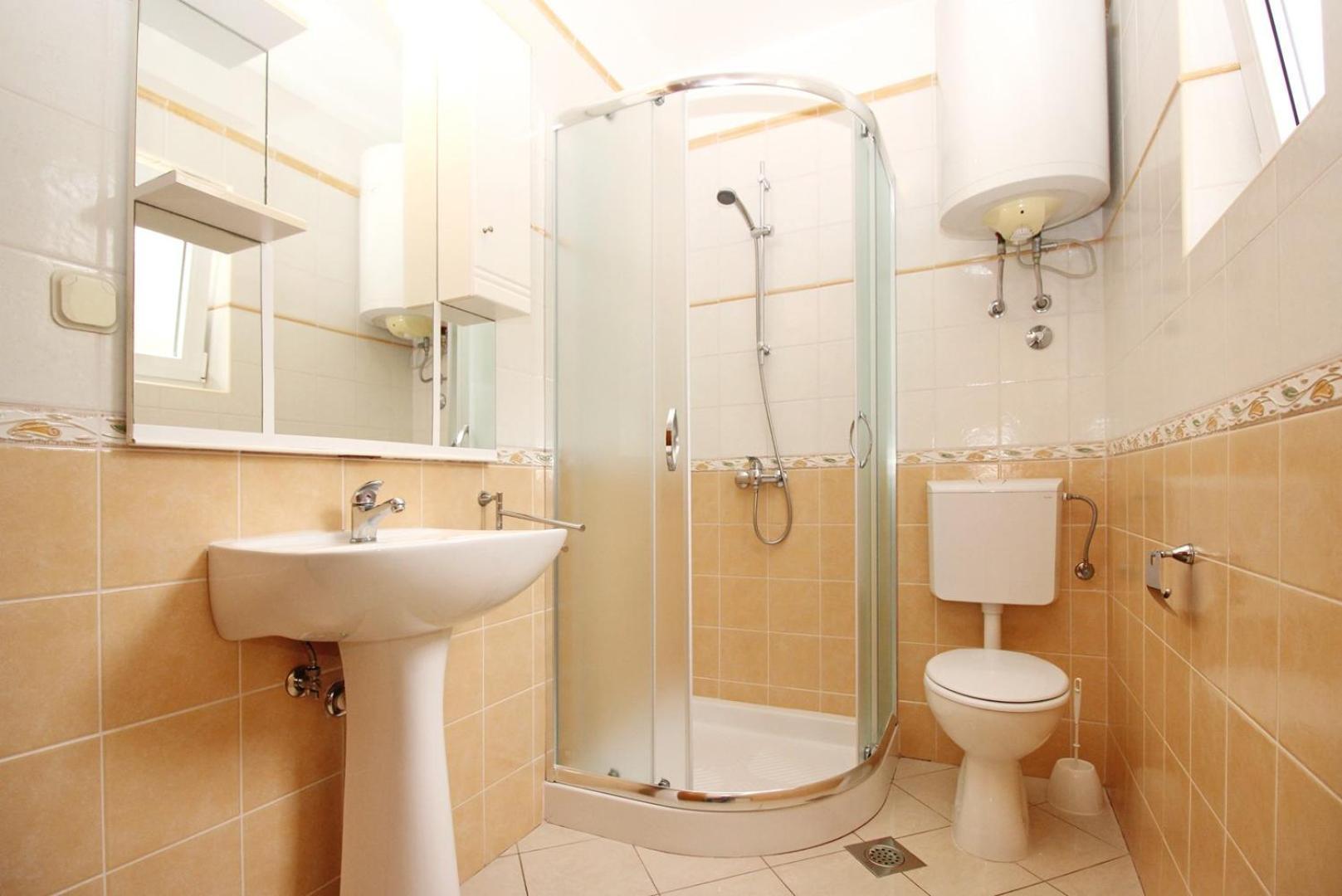 Limun Zarok Guest house Baska (Krk)